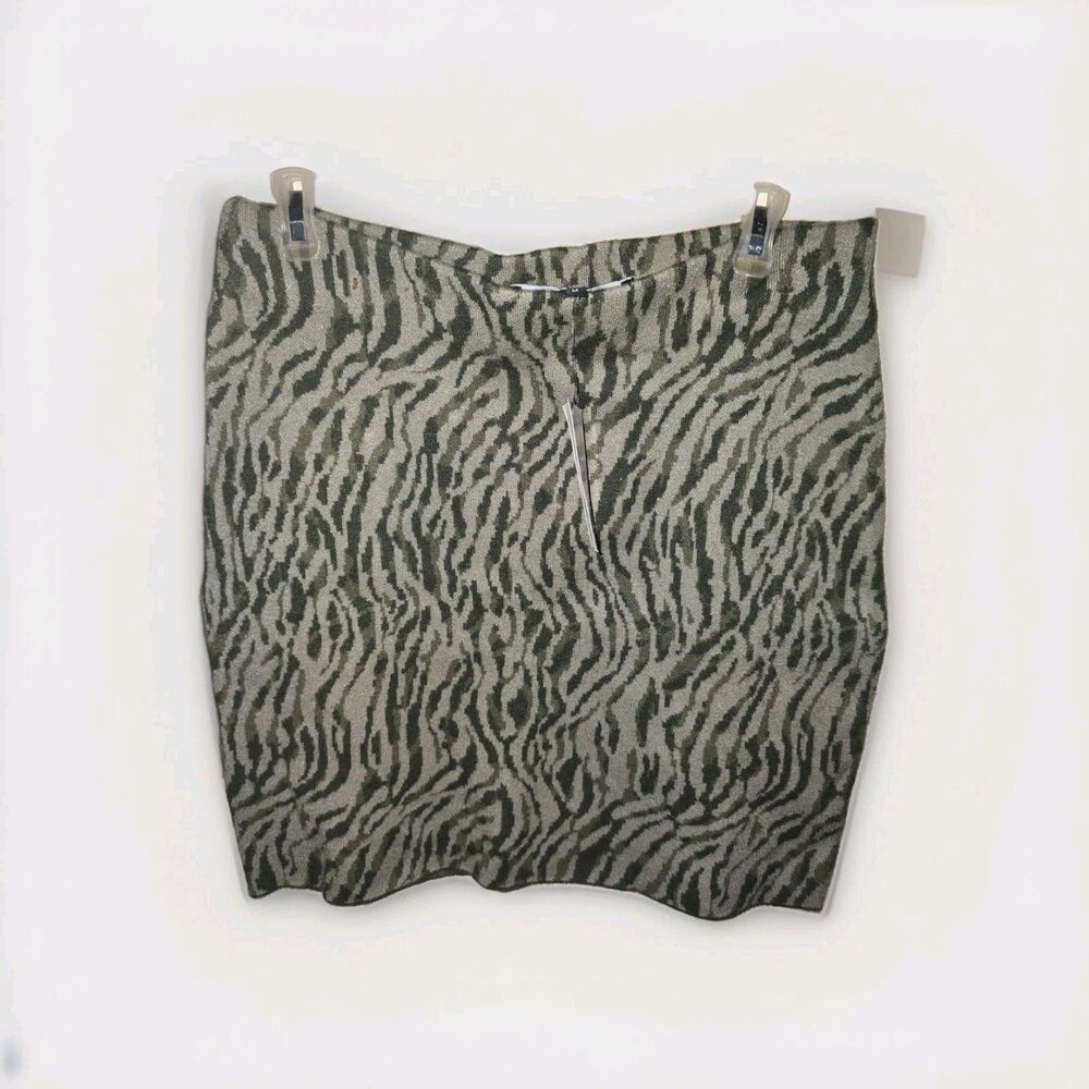 Royalty by Maluma Women's Green Jacquard Mini Sweater Skirt Size L - Picture 6 of 6
